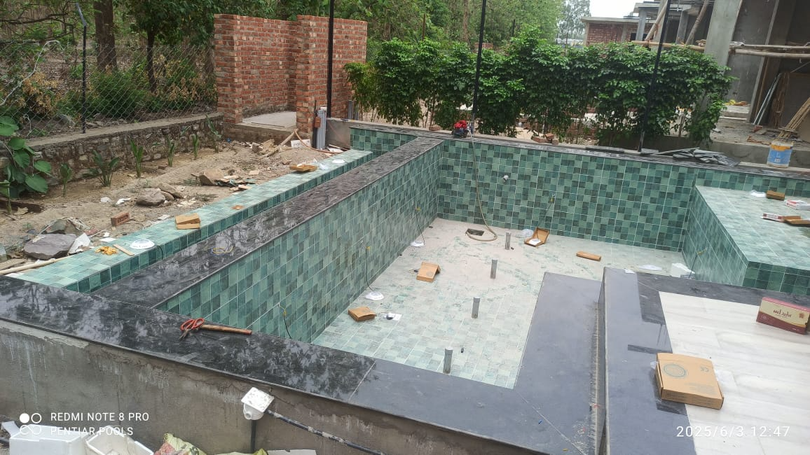 Contemporary Geometric Pool